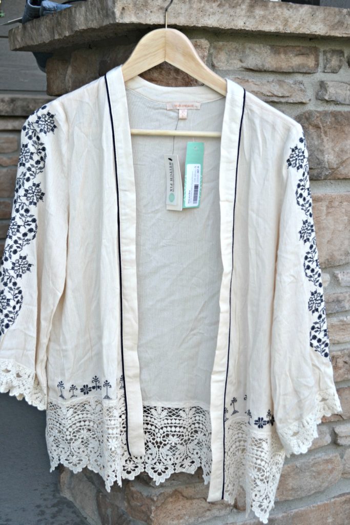 Jarren Embroidery Detail Kimono